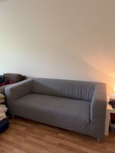 2 istuttava Ikea sohva 